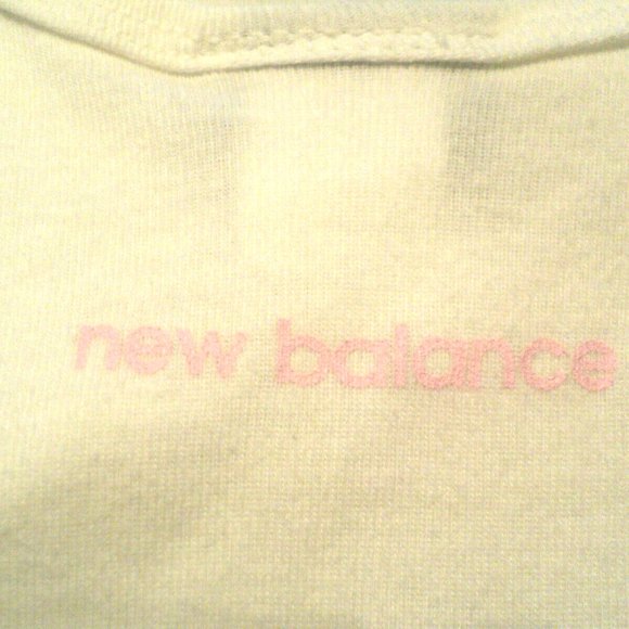 New Balance NEW Tank Top Size L with Embroidered Pink Breast Cancer Ribbon - Picture 8 of 9